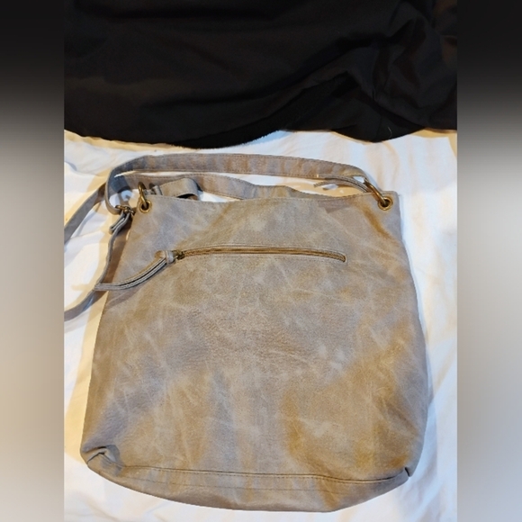 Stone Mountain Accessories Light Gray Crossbody Bag Size Is 12 In X 12 In - Picture 4 of 12